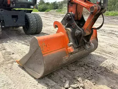 Escavatori gommati 2018 Hitachi ZX140W-6 (3 Pieces available) (17)