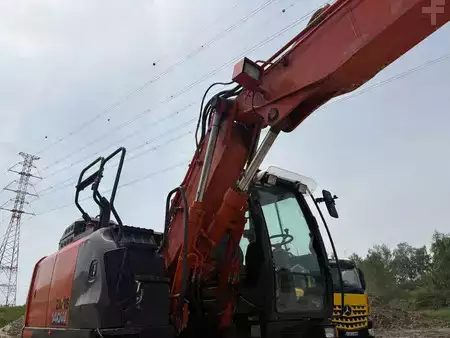 Escavatori gommati 2018 Hitachi ZX140W-6 (3 Pieces available) (18)