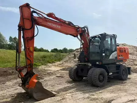 Escavatori gommati 2018 Hitachi ZX140W-6 (3 Pieces available) (2)