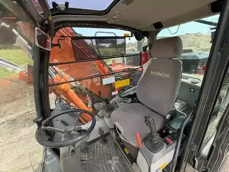 Escavatori gommati 2018 Hitachi ZX140W-6 (3 Pieces available) (8)