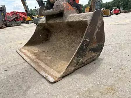 Escavatori gommati 2018 Hitachi ZX140W-6 (3 Pieces available) (18)