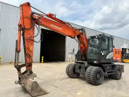 Escavatori gommati 2018 Hitachi ZX140W-6 (3 Pieces available) (2)