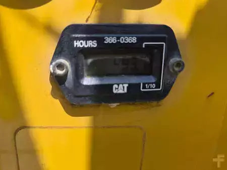 Rolos em tandem 2018 Caterpillar CB1.7 (13)