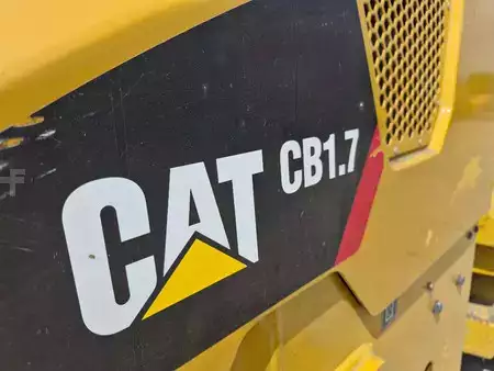 Rolos em tandem 2018 Caterpillar CB1.7 (18)