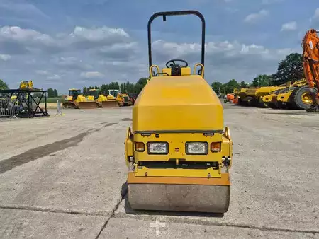 Rolos em tandem 2018 Caterpillar CB1.7 (3)