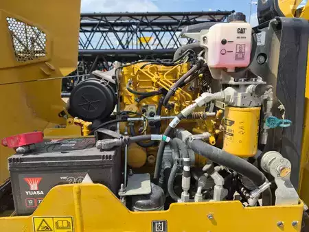 Rolos em tandem 2018 Caterpillar CB1.7 (8)
