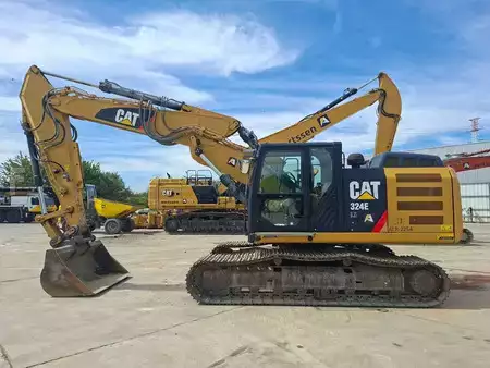 Escavadora de rastos 2012 Caterpillar 324EL (1)