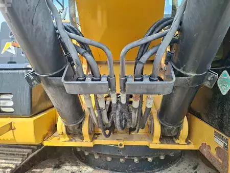 Escavadora de rastos 2012 Caterpillar 324EL (10)