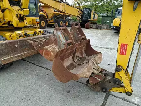 Pelle sur pneus 2017 Komatsu PW 118 MR-8 (22)