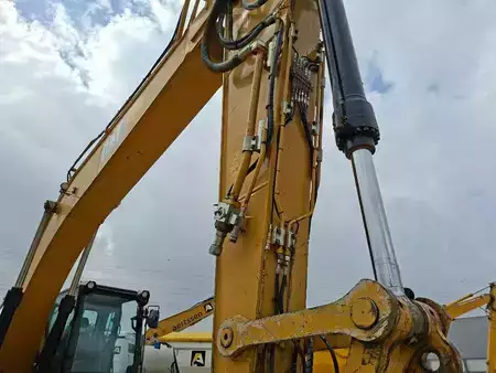 Korečková rýpadla 2020 Caterpillar 320 (14)