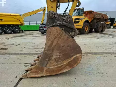 Korečková rýpadla 2020 Caterpillar 320 (15)