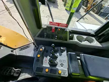 Колісні навантажувачі 2020 Caterpillar 962M (18)