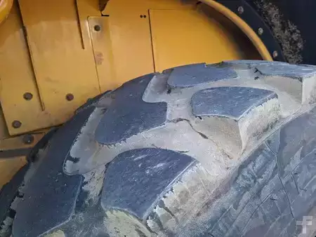 Колісні навантажувачі 2020 Caterpillar 962M (9)