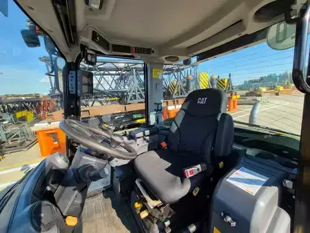 Chargeuse sur pneus 2023 Caterpillar 906 (11)