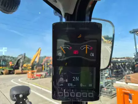 Chargeuse sur pneus 2023 Caterpillar 906 (12)