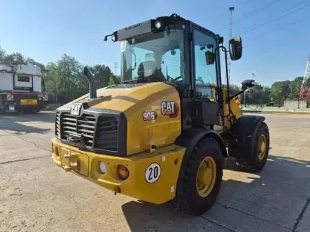 Chargeuse sur pneus 2023 Caterpillar 906 (6)