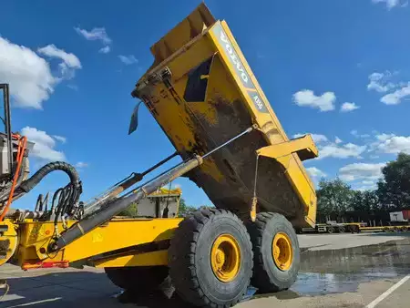 Artikulerte dumpere 2022 Volvo A35G (21)