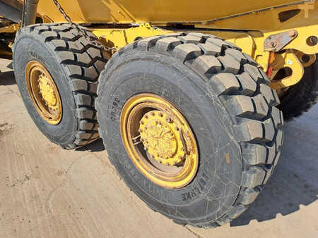 Articulated Dump Trucks 2017 Caterpillar 725C2 (11)