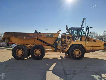 Articulated Dump Trucks 2017 Caterpillar 725C2 (5)