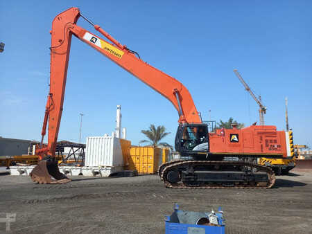 Beltegraver 2019 Hitachi ZX870-5G LR 21m (Abu Dhabi) (1)
