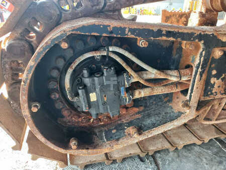 Beltegraver 2019 Hitachi ZX870-5G LR 21m (Abu Dhabi) (17)