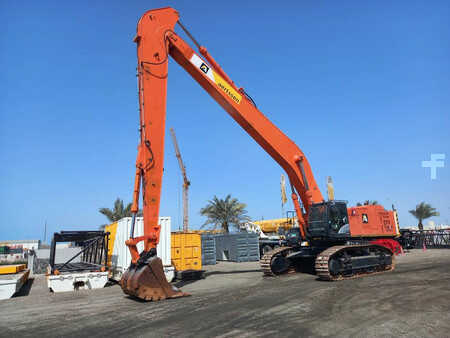 Beltegraver 2019 Hitachi ZX870-5G LR 21m (Abu Dhabi) (2)
