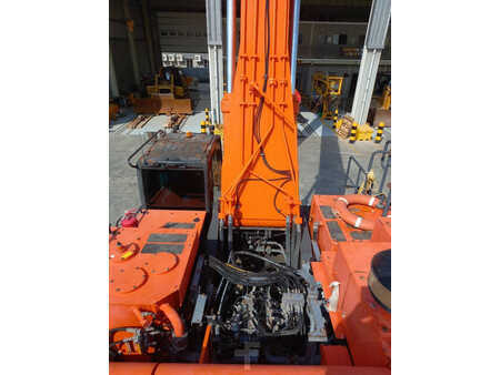 Beltegraver 2019 Hitachi ZX870-5G LR 21m (Abu Dhabi) (20)