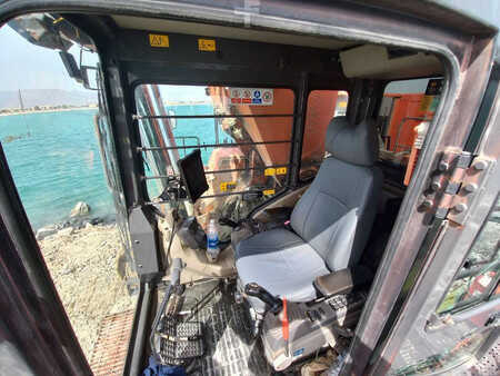 Korečková rýpadla 2019 Hitachi EX1200-6 28m ( Abu Dhabi ) (10)
