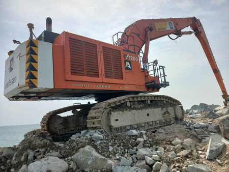 Korečková rýpadla 2019 Hitachi EX1200-6 28m ( Abu Dhabi ) (3)