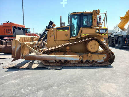 Caterpillar D 6T LGP (Abu Dhabi)