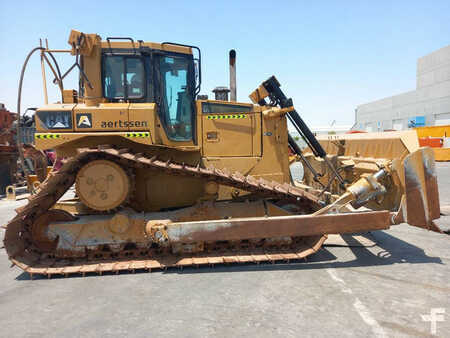 Bulldozere 2008 Caterpillar D 6 T LGP (Abu Dhabi) (5)