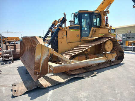 Bulldozere 2008 Caterpillar D 6 T LGP (Abu Dhabi) (7)