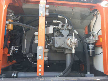Kedjegraver 2022 Hitachi ZX470-5G (Abu Dhabi) (17)