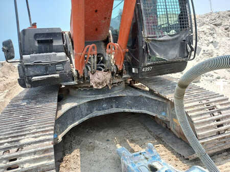 Kettenbagger 2023 Hitachi ZX 350-5 (Abu Dhabi) (10)