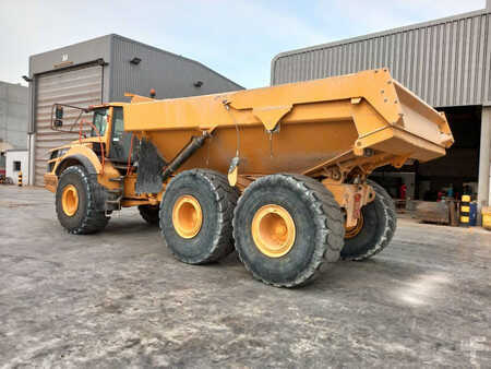 Articulated Dump Trucks 2015 Volvo A40F (Abu Dhabi) (19)