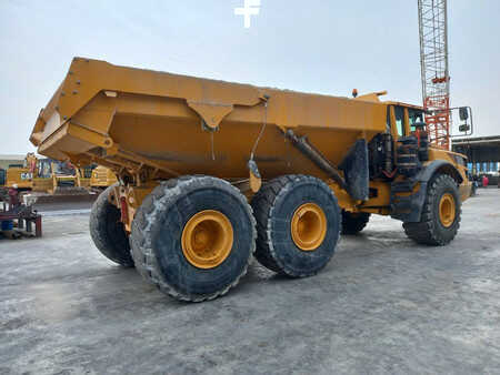 Articulated Dump Trucks 2015 Volvo A40F (Abu Dhabi) (21)