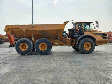 Articulated Dump Trucks 2015 Volvo A40F (Abu Dhabi) (22)
