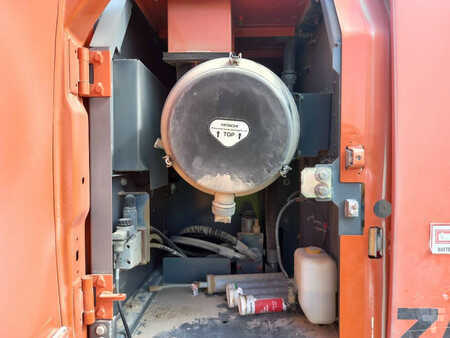 Bæltegraver 2021 Hitachi ZX220 LC (Abu Dhabi) (16)