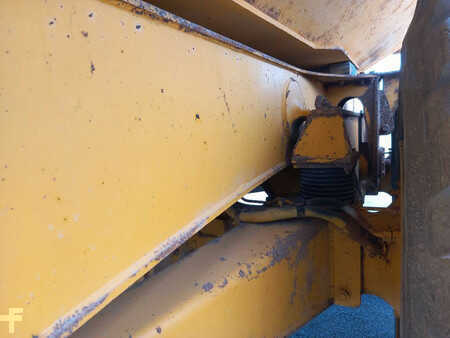 Articulated Dump Trucks 2016 Volvo A40F (Abu dhabi) (14)