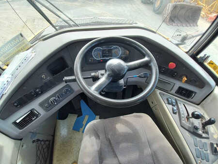 Articulated Dump Trucks 2016 Volvo A40F (Abu dhabi) (19)