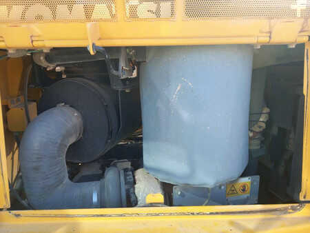 Buldożery 2023 Komatsu D155A-6R (4 pieces available - Abu Dhabi) (11)