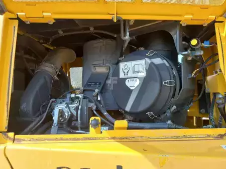 Escavadoras 2023 Komatsu D155A-6R (4pcs available for sale in Abu Dhabi) (25)