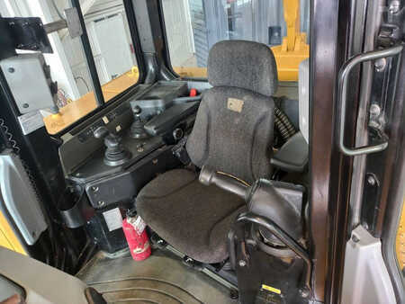 Bulldozere 2022 Caterpillar D8T (Jebel Ali) (19)