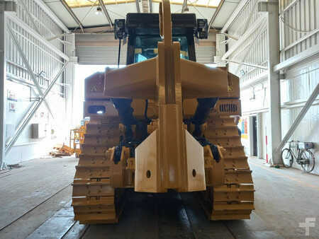 Bulldozere 2022 Caterpillar D8T (Jebel Ali) (3)