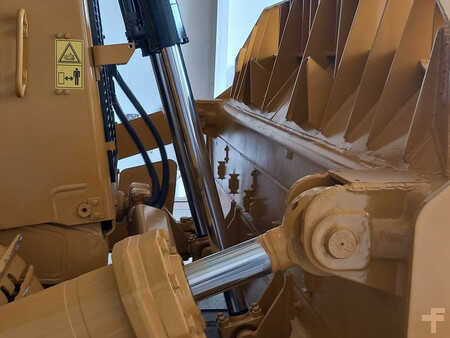 Bulldozere 2022 Caterpillar D8T (Jebel Ali) (8)