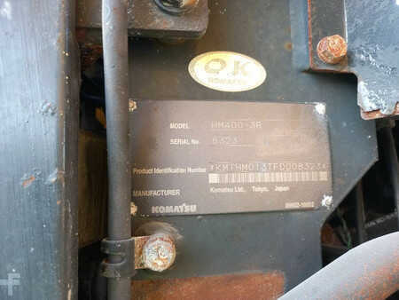 Tombereau articulé 2017 Komatsu HM400-3R (4 pcs available in Abu Dhabi) (13)