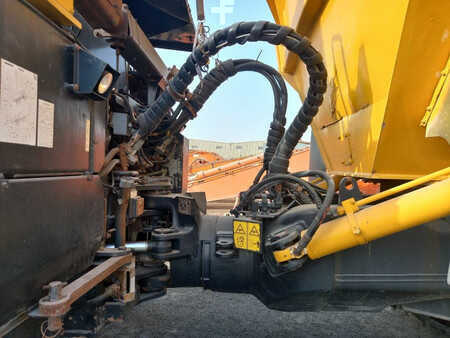 Tombereau articulé 2017 Komatsu HM400-3R (4pcs available in Abu Dhabi) (12)