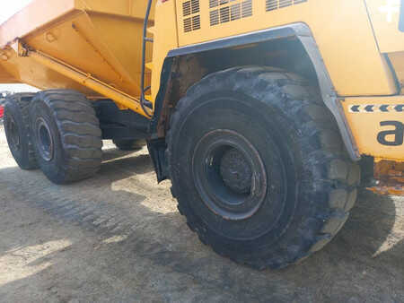 Tombereau articulé 2017 Komatsu HM400-3R (4 pcs available in Abu Dhabi) (14)