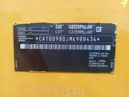 Kerekes rakodó 2022 Caterpillar 980 (Abu Dhabi) (10)