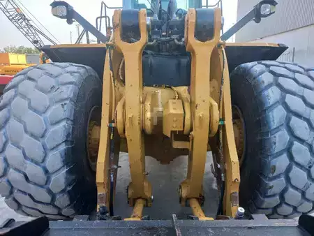 Kerekes rakodó 2022 Caterpillar 980 (Abu Dhabi) (18)